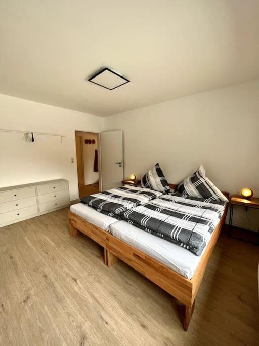 Ferienwohnung Am Hang Mit Malerischer Aussicht Osterode am Harz Esterno foto